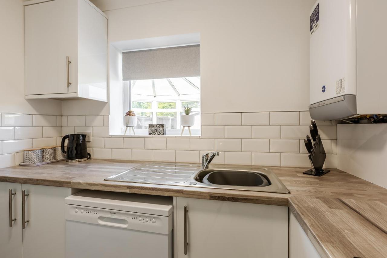 Curlew - 3 Bedrooms Wi-Fi, Parking, Contractors Thornton  Exterior foto
