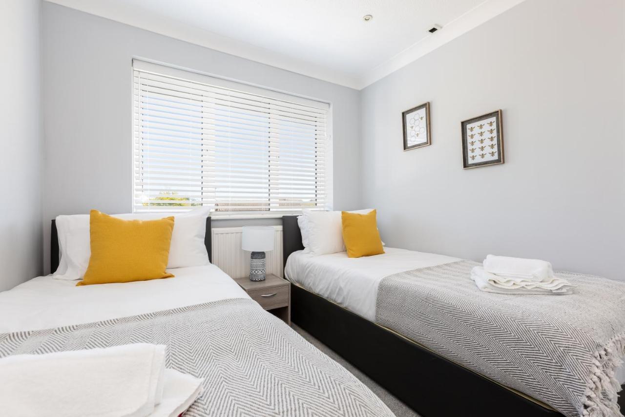 Curlew - 3 Bedrooms Wi-Fi, Parking, Contractors Thornton  Exterior foto