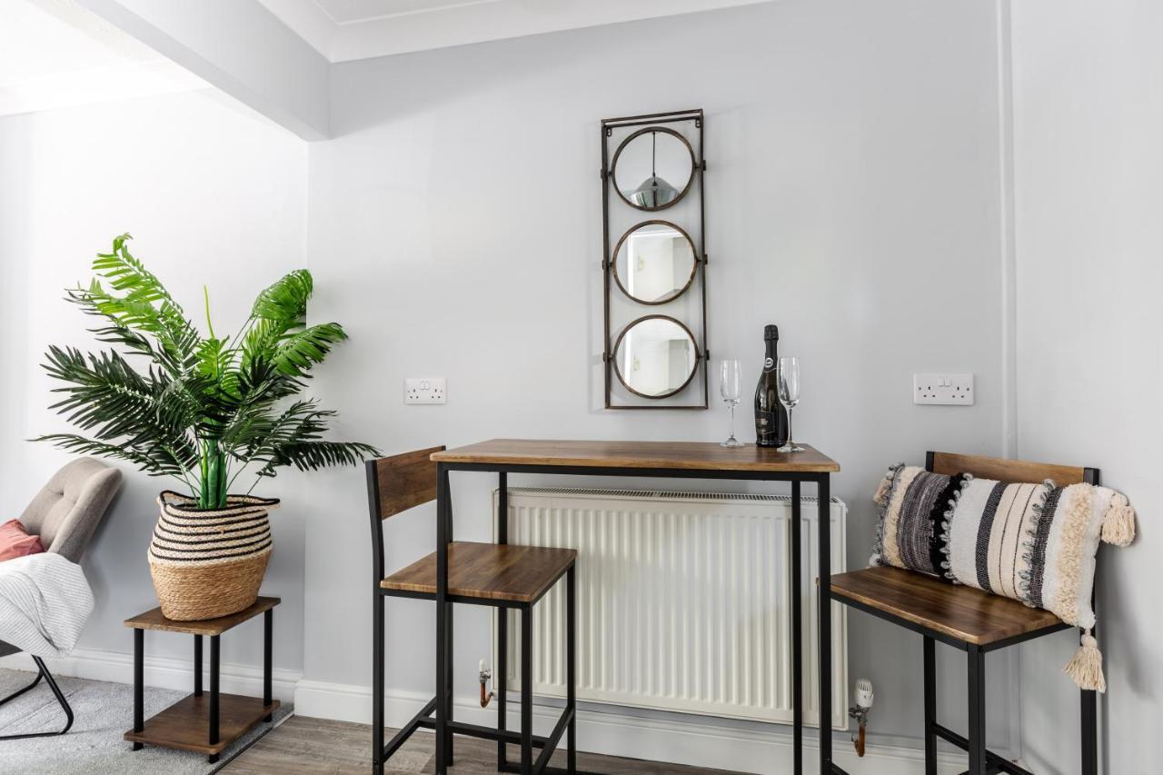 Curlew - 3 Bedrooms Wi-Fi, Parking, Contractors Thornton  Exterior foto