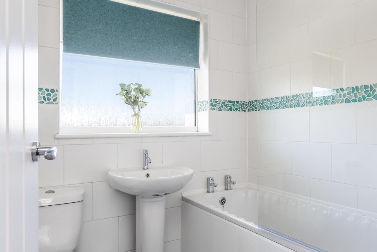 Curlew - 3 Bedrooms Wi-Fi, Parking, Contractors Thornton  Exterior foto